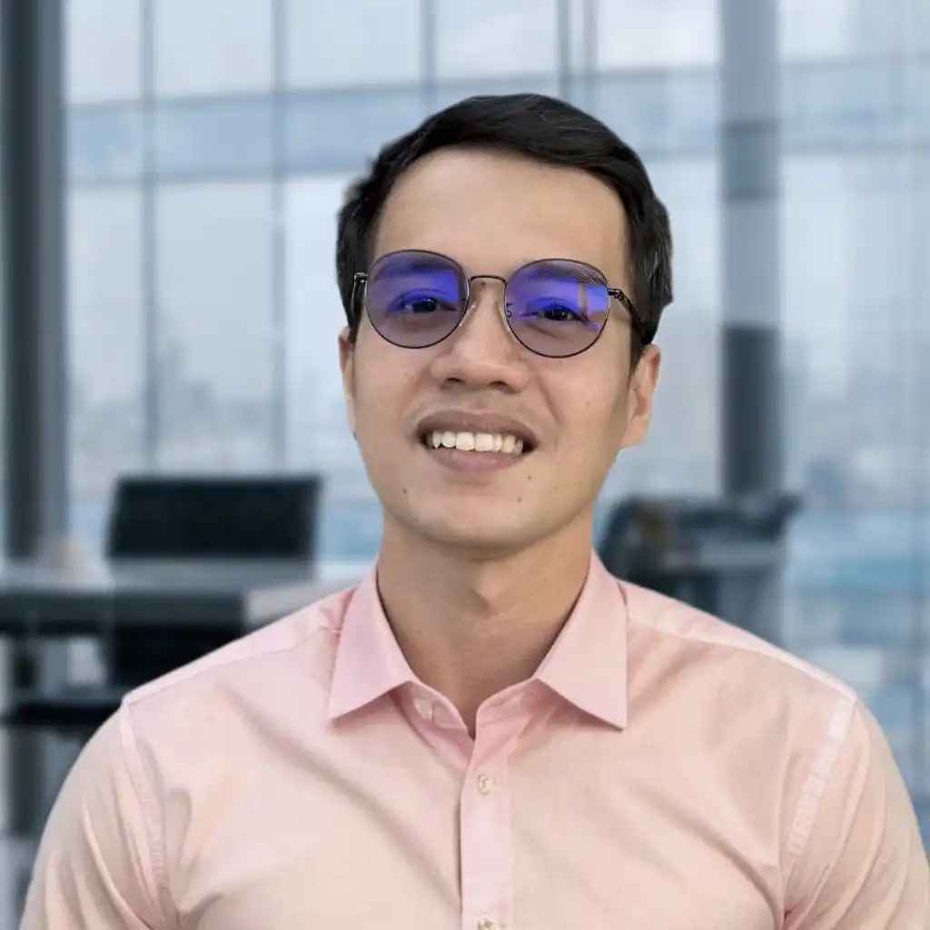 Arvin Ebreo, Administrative Assistant